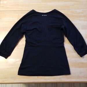 Columbia Black V-Neck Stretch ActiveWear Shirt